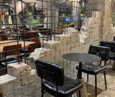 Xu Hướng Bàn Ghế Cafe Năm 2026