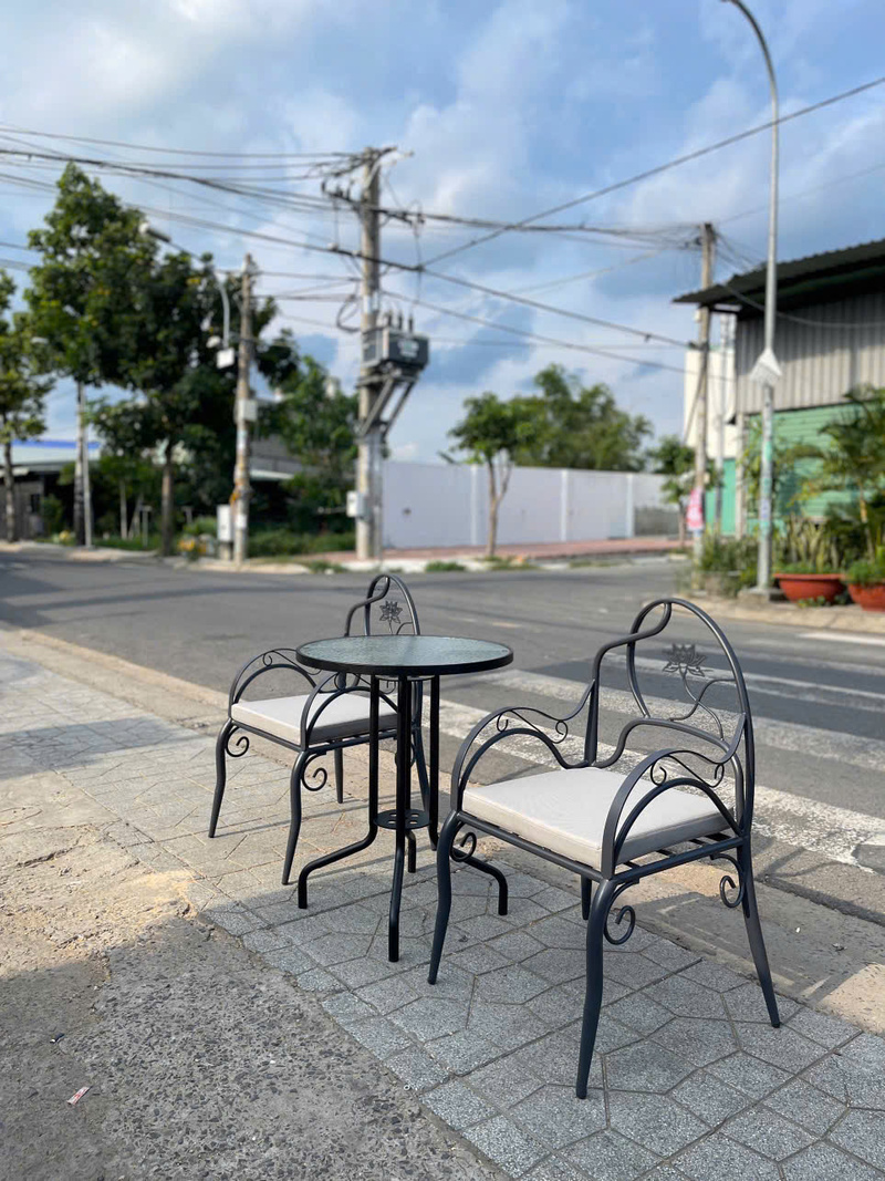 bàn ghế sắt cafe giá rẻ Bình Dương