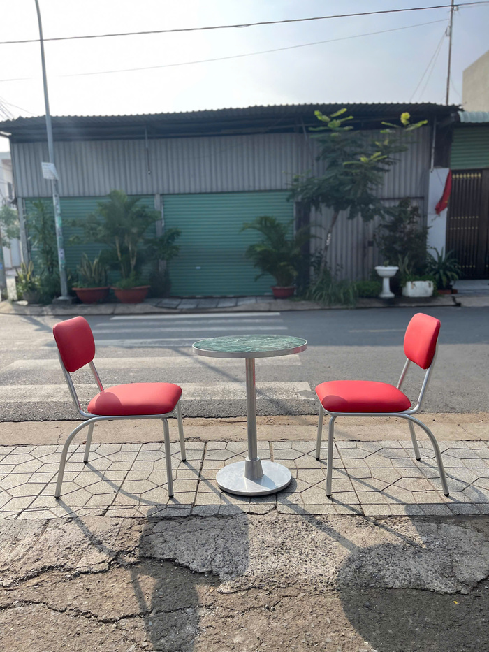 giá bộ bàn ghế ngoài trời
