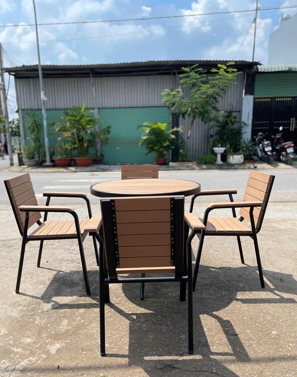 Bộ bàn ghế theo thiết kế 2